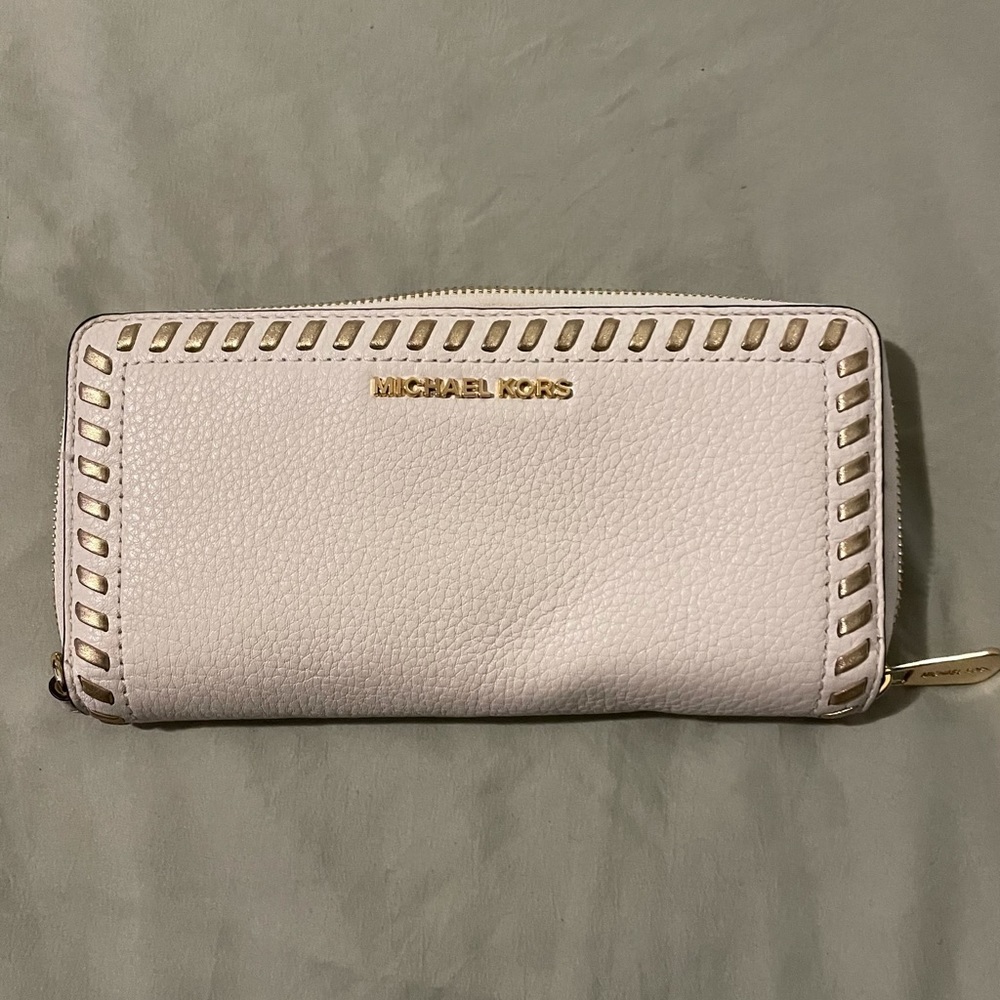 Michael Kors White Wallet